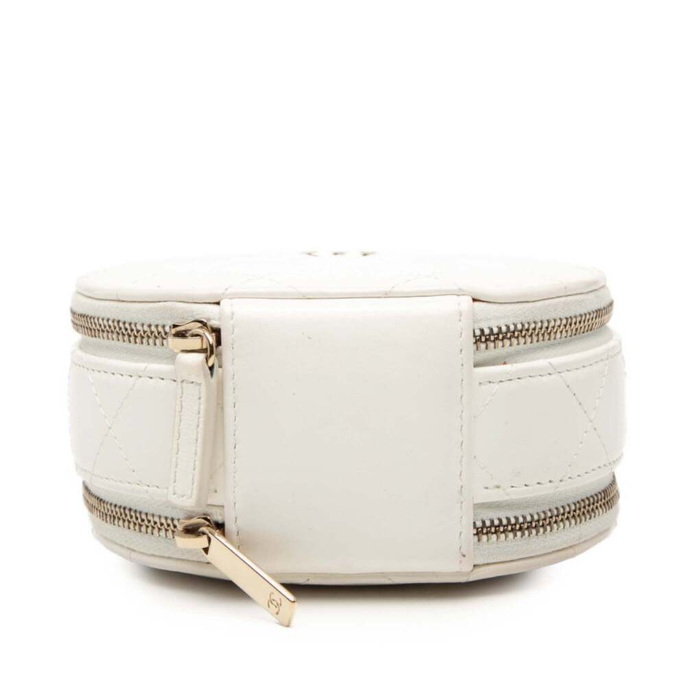 CHANEL White Leather Logo Shoulder Bag - Picture 3 of 6